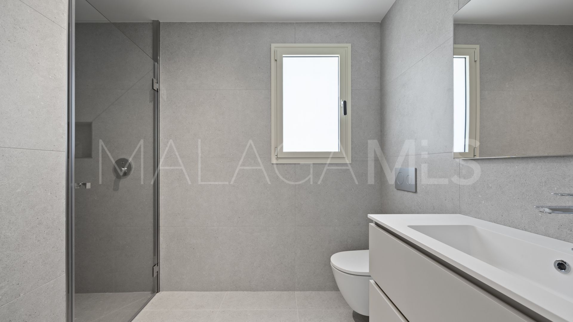 Villa for sale in Guadalmina Alta
