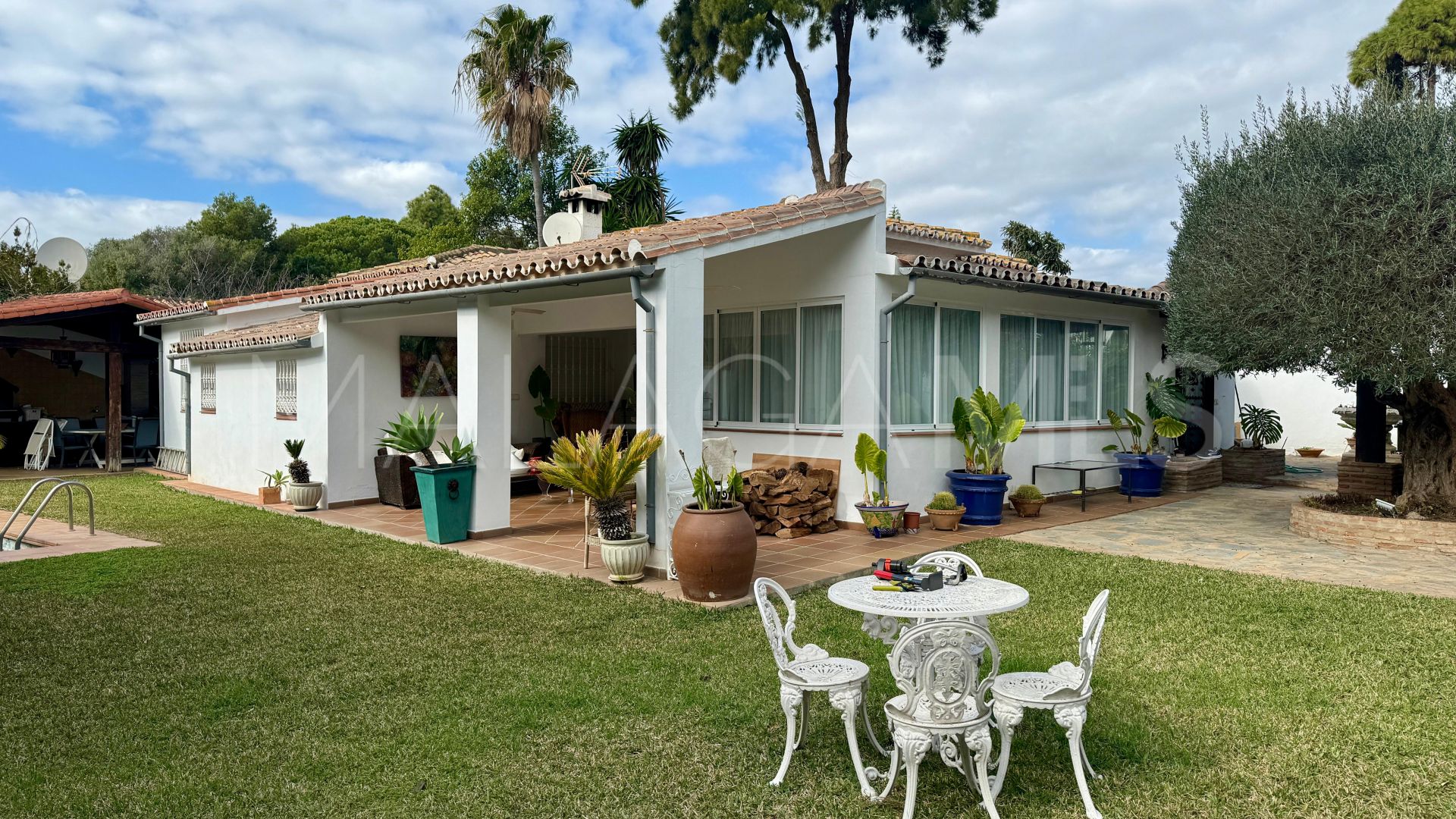 Atalaya 4 bedrooms villa for sale