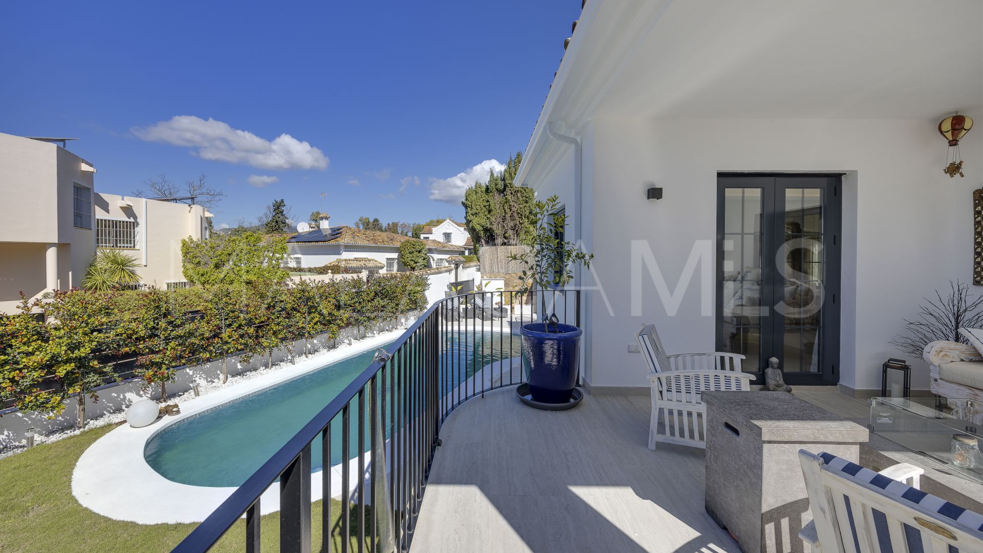 Villa for sale in Guadalmina Alta