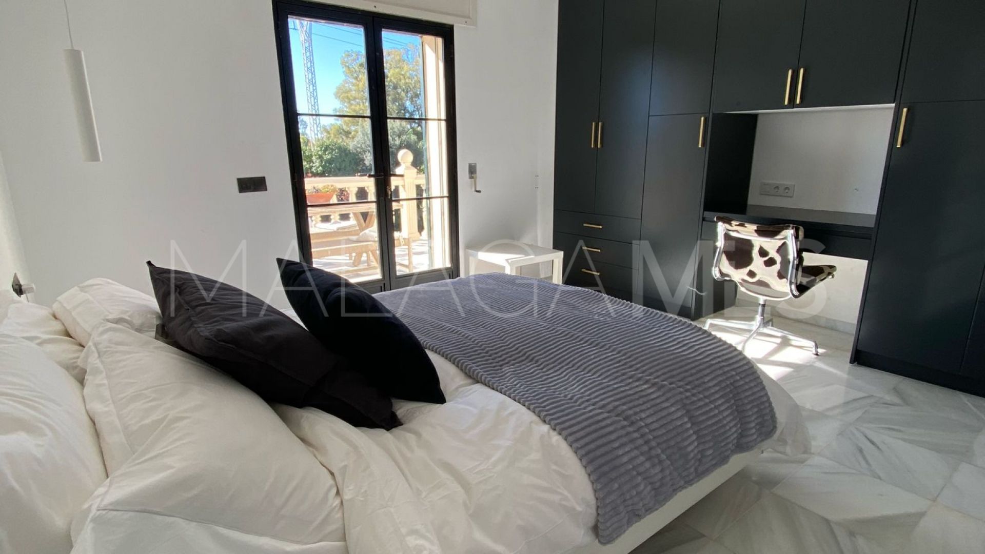 Villa with 5 bedrooms for sale in Guadalmina Alta