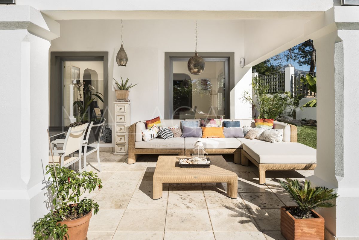 Se vende villa with 3 bedrooms in Benahavis