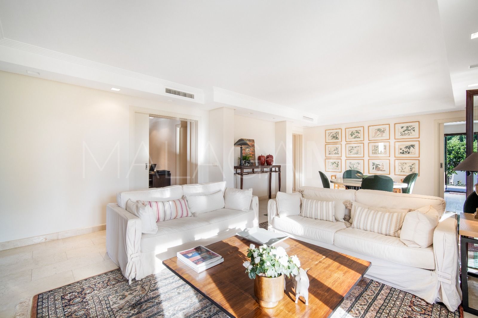 Villa for sale in Guadalmina Alta
