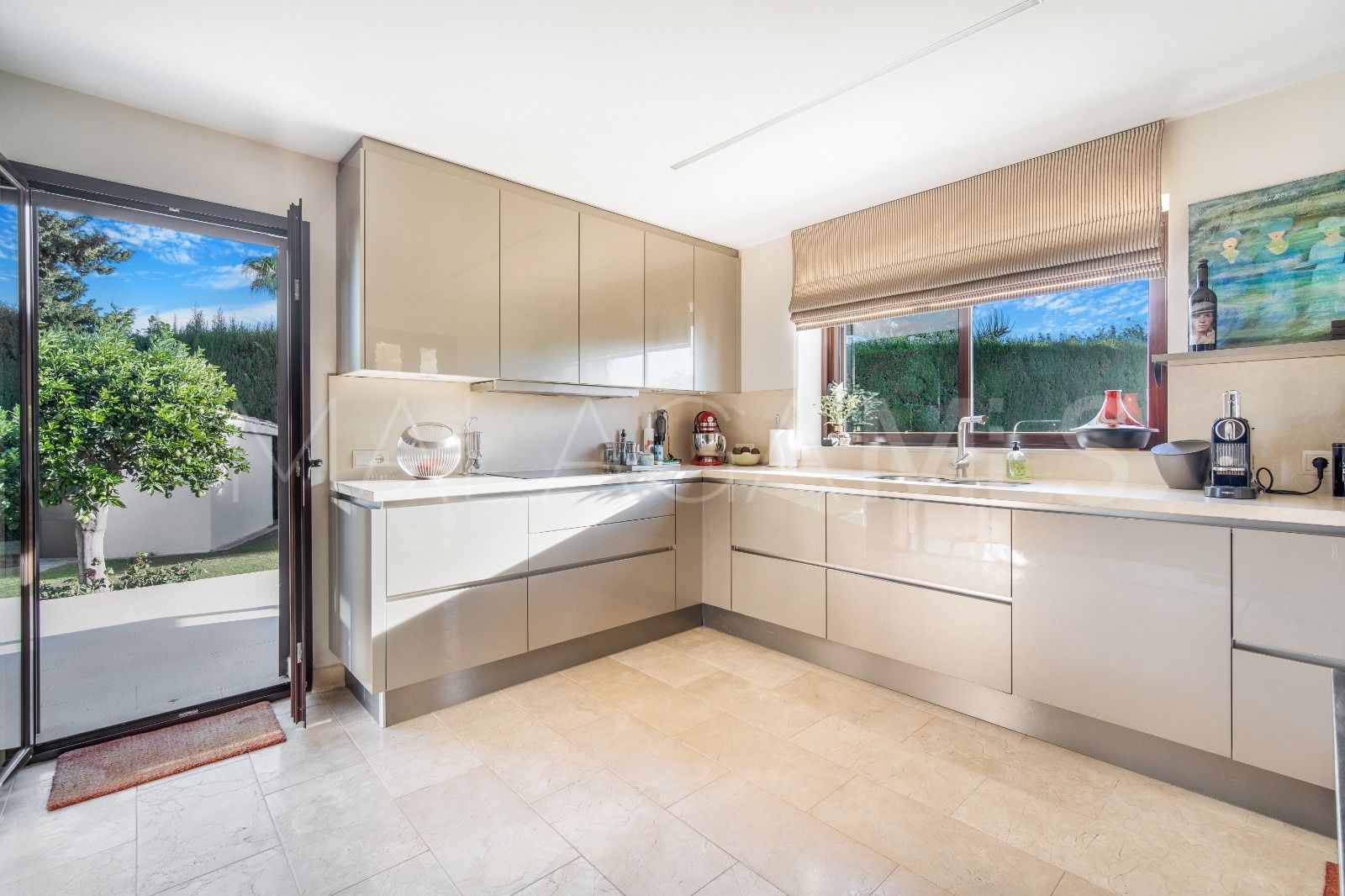 Villa for sale in Guadalmina Alta