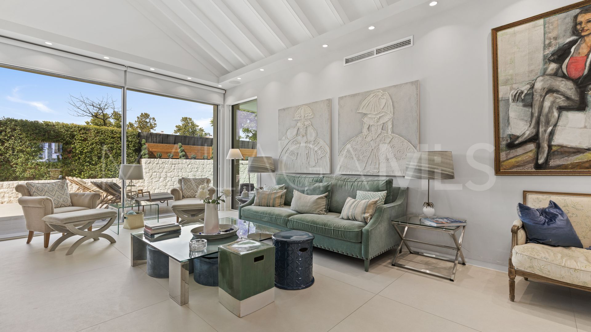 Villa for sale in Guadalmina Alta