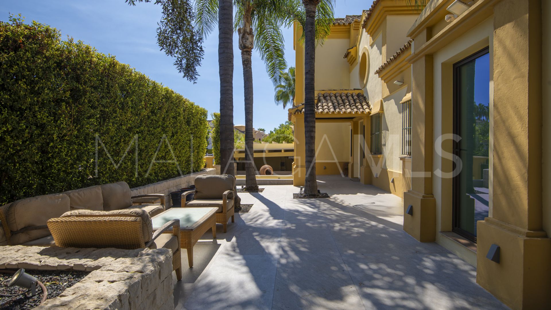Villa for sale in Guadalmina Alta