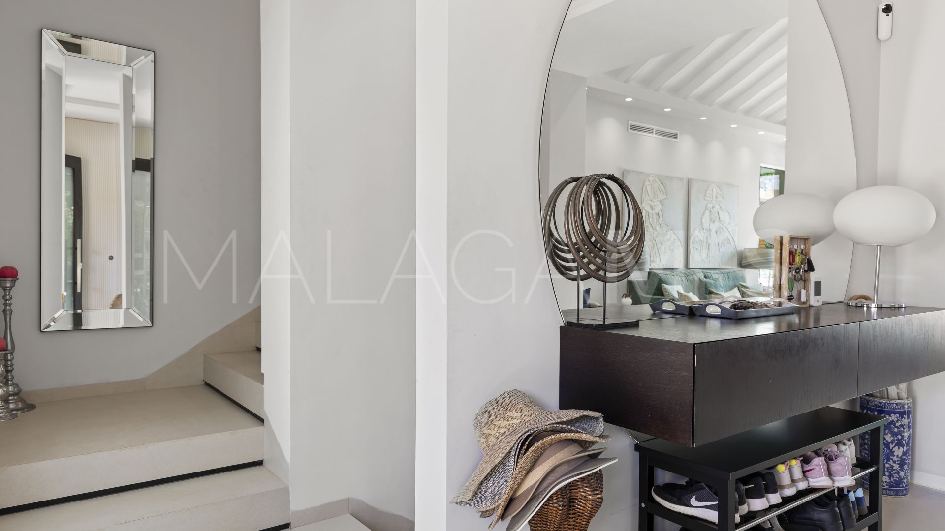 Villa for sale in Guadalmina Alta