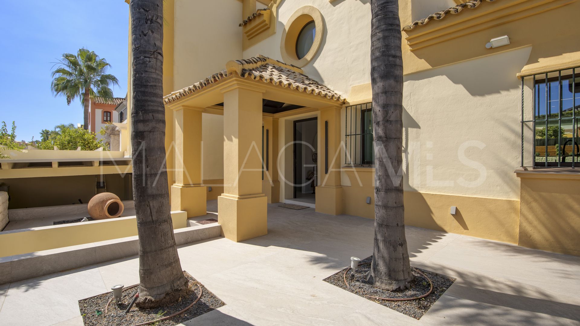 Villa for sale in Guadalmina Alta