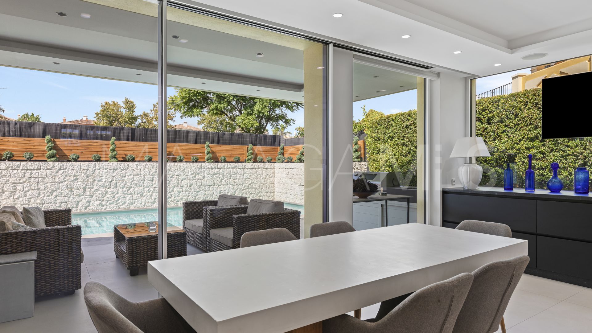 Villa for sale in Guadalmina Alta