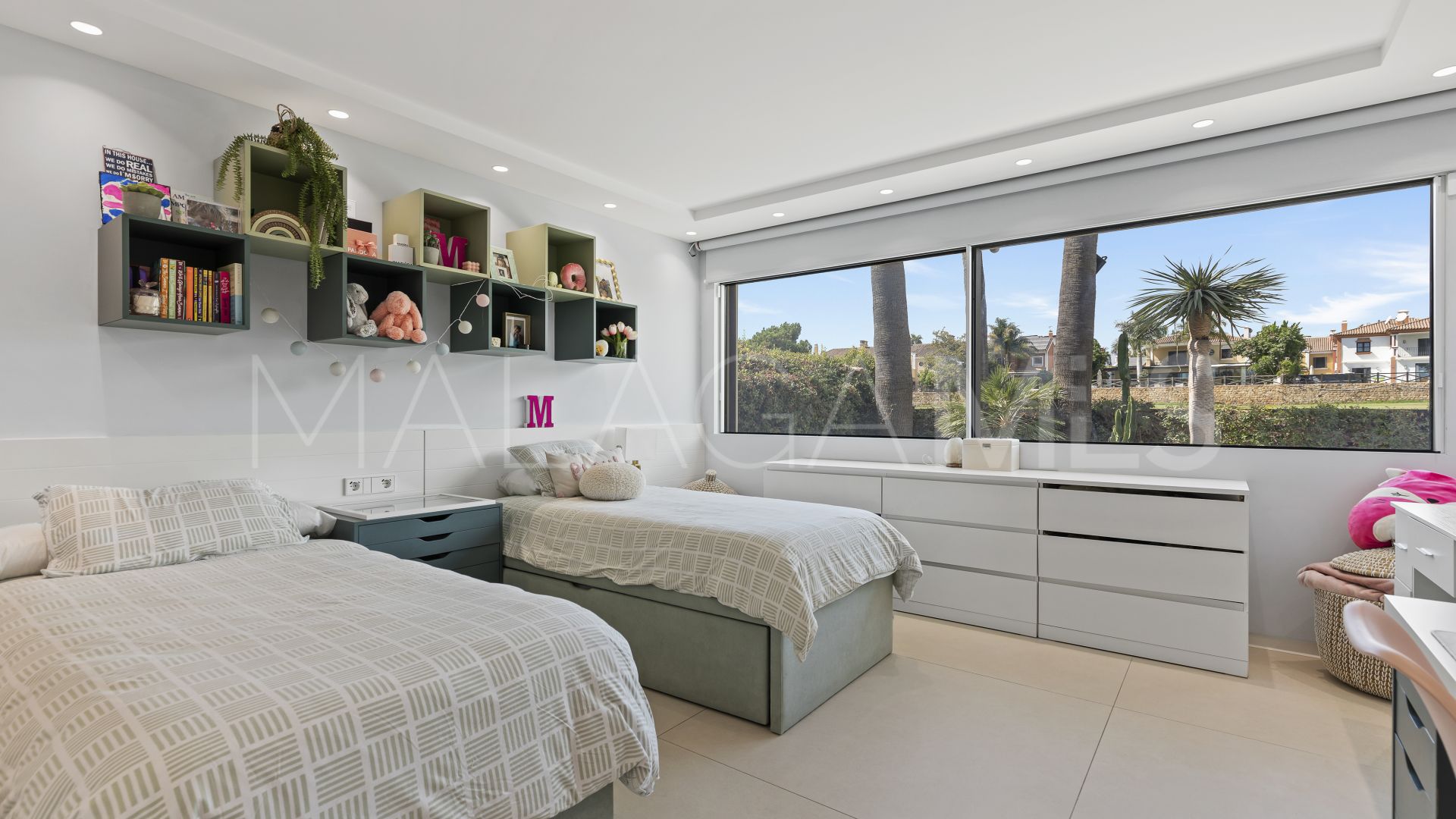Villa for sale in Guadalmina Alta