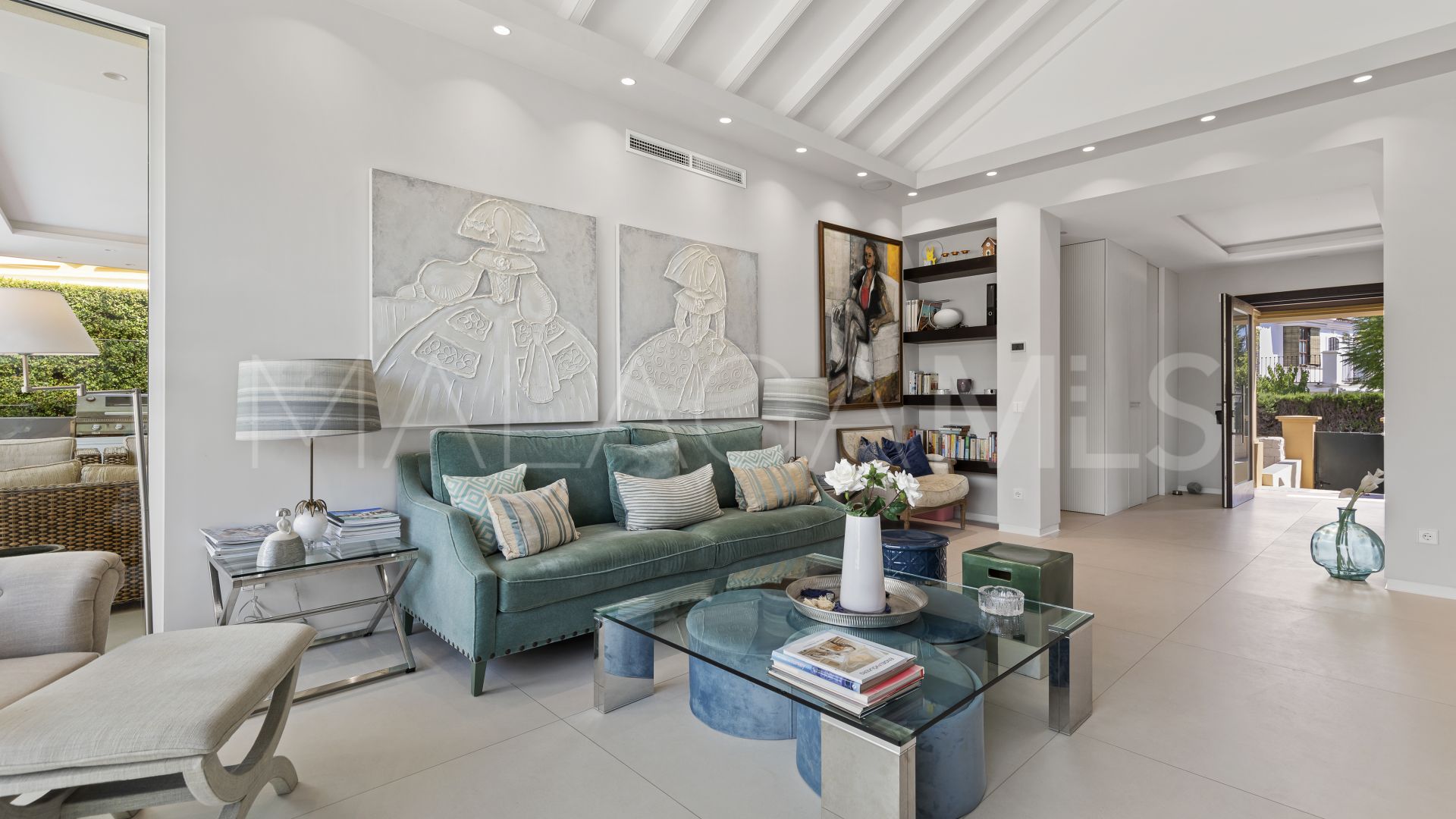Villa for sale in Guadalmina Alta