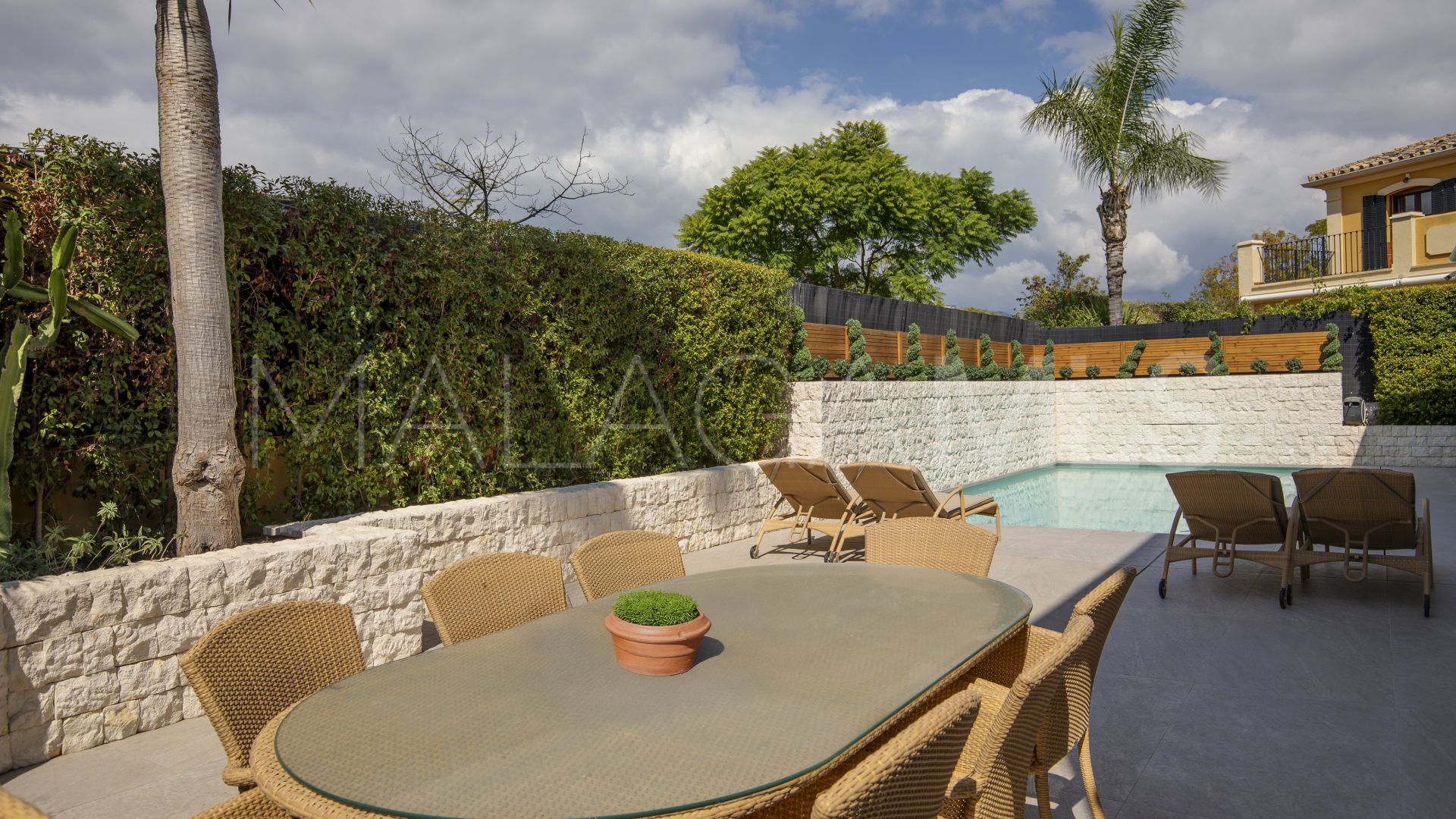 Villa for sale in Guadalmina Alta