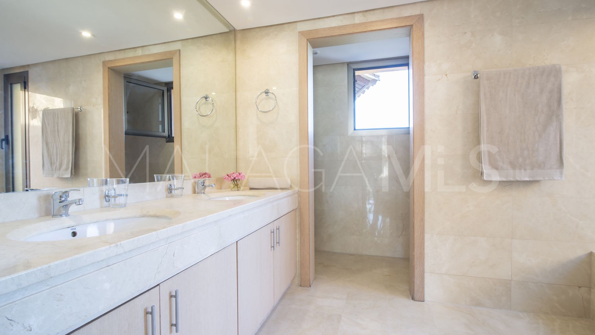 Appartement terrasse for sale in Estepona