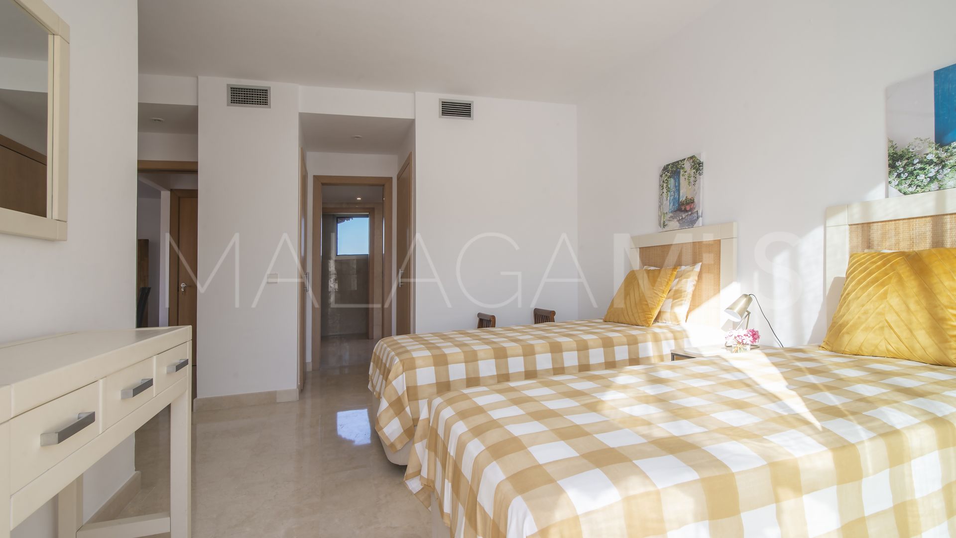 Appartement terrasse for sale in Estepona