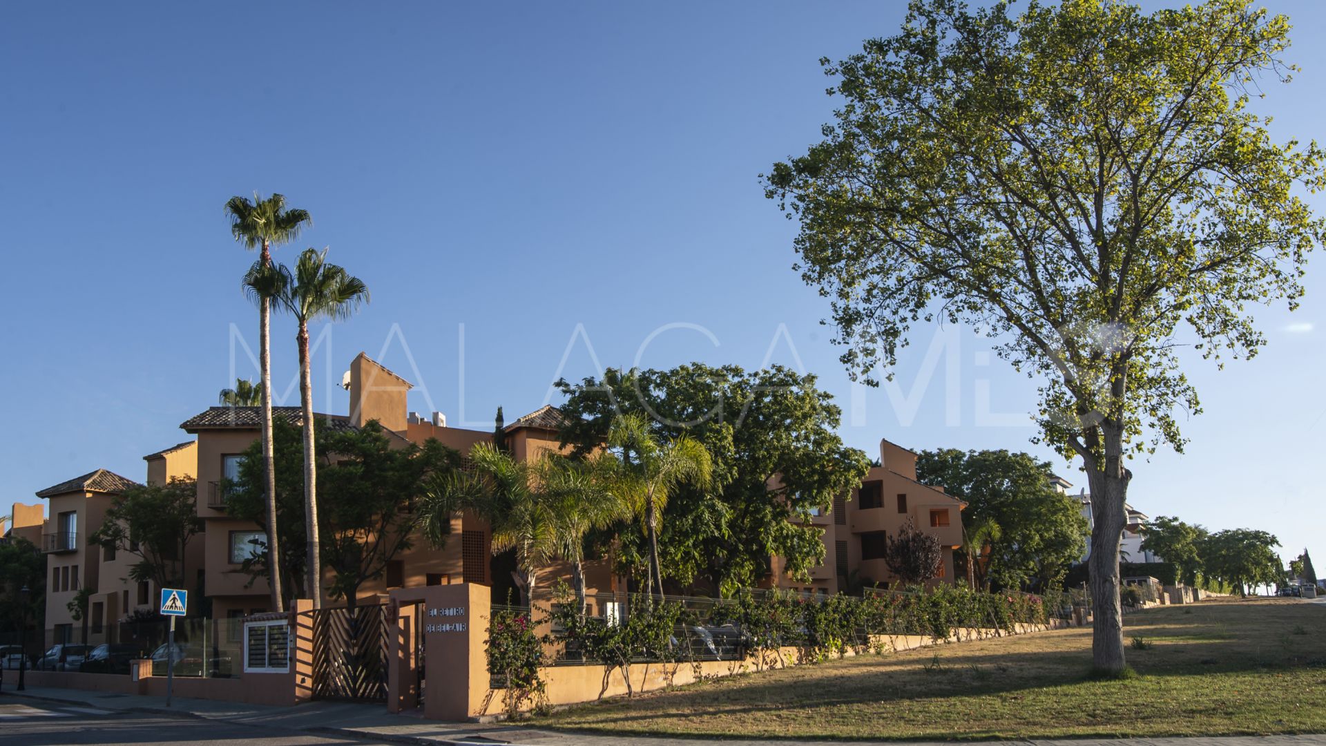Appartement terrasse for sale in Estepona