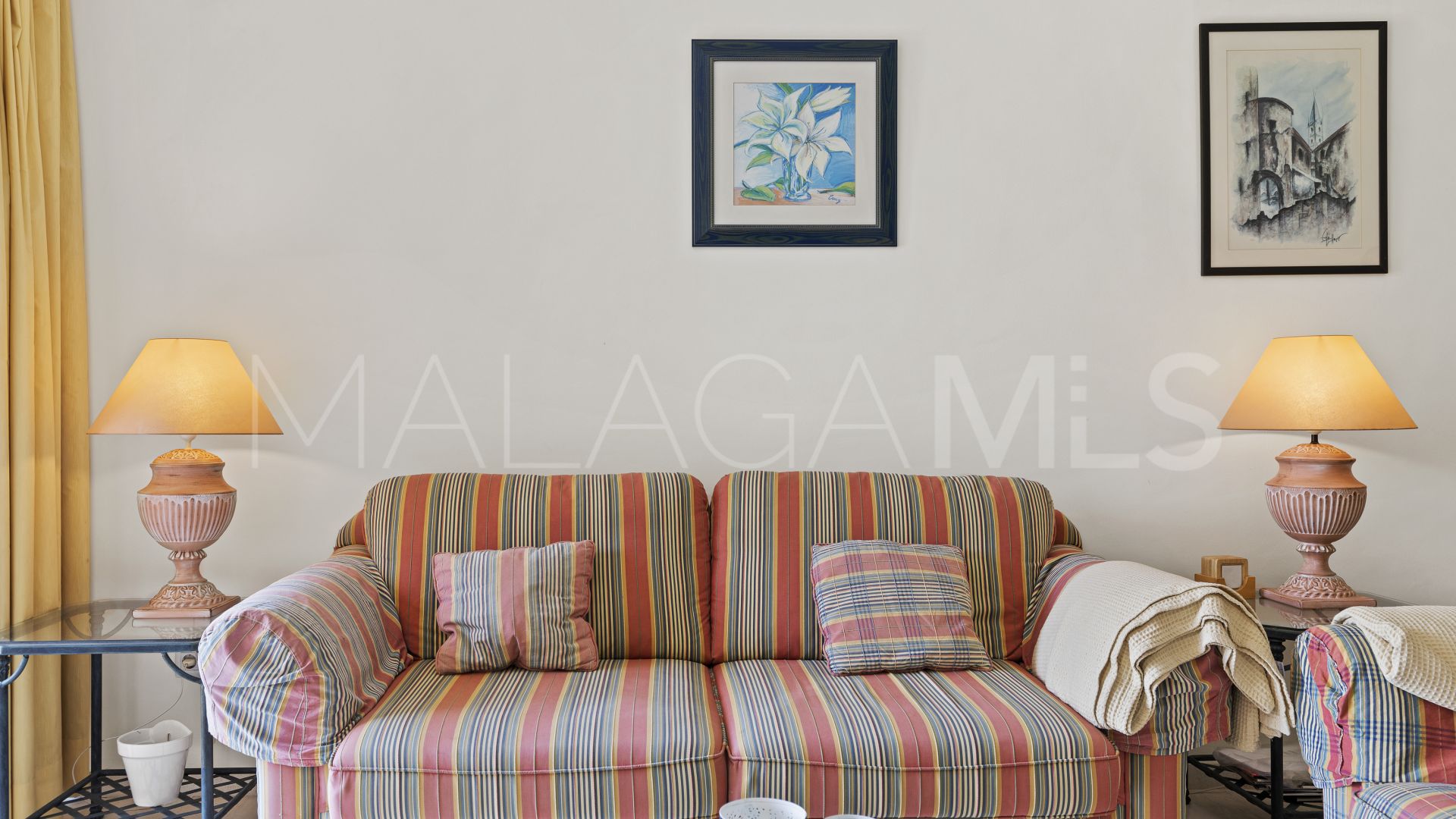 For sale ground floor apartment with 2 bedrooms in Estepona