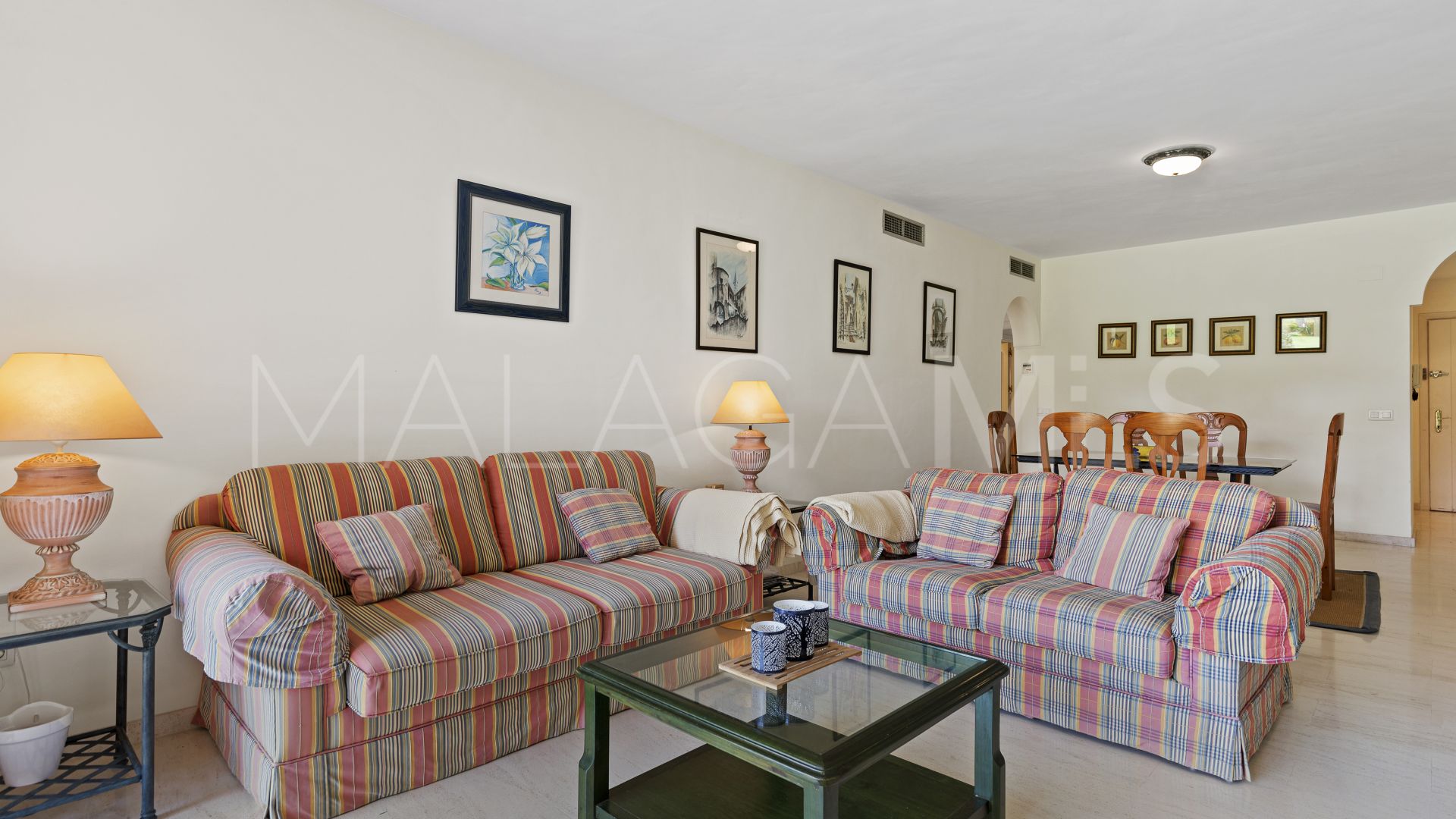 For sale ground floor apartment with 2 bedrooms in Estepona