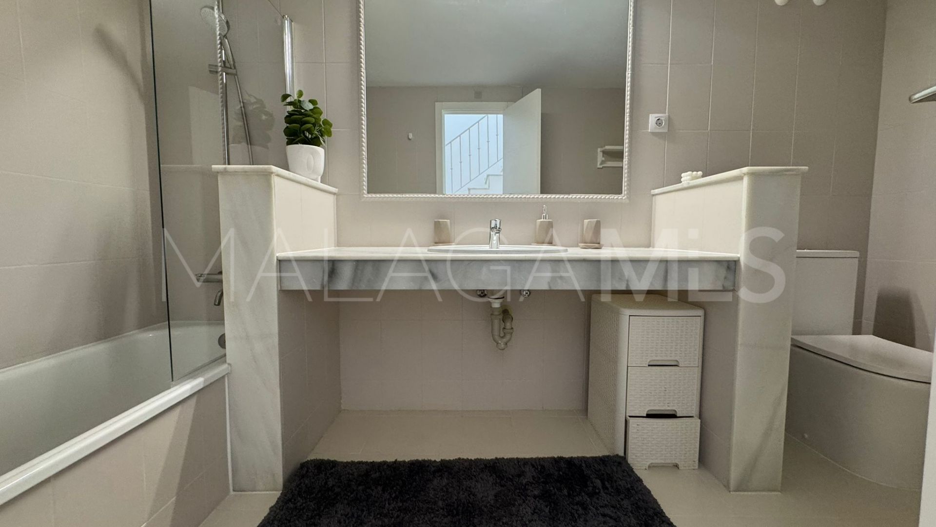 Maison de ville for sale in Estepona