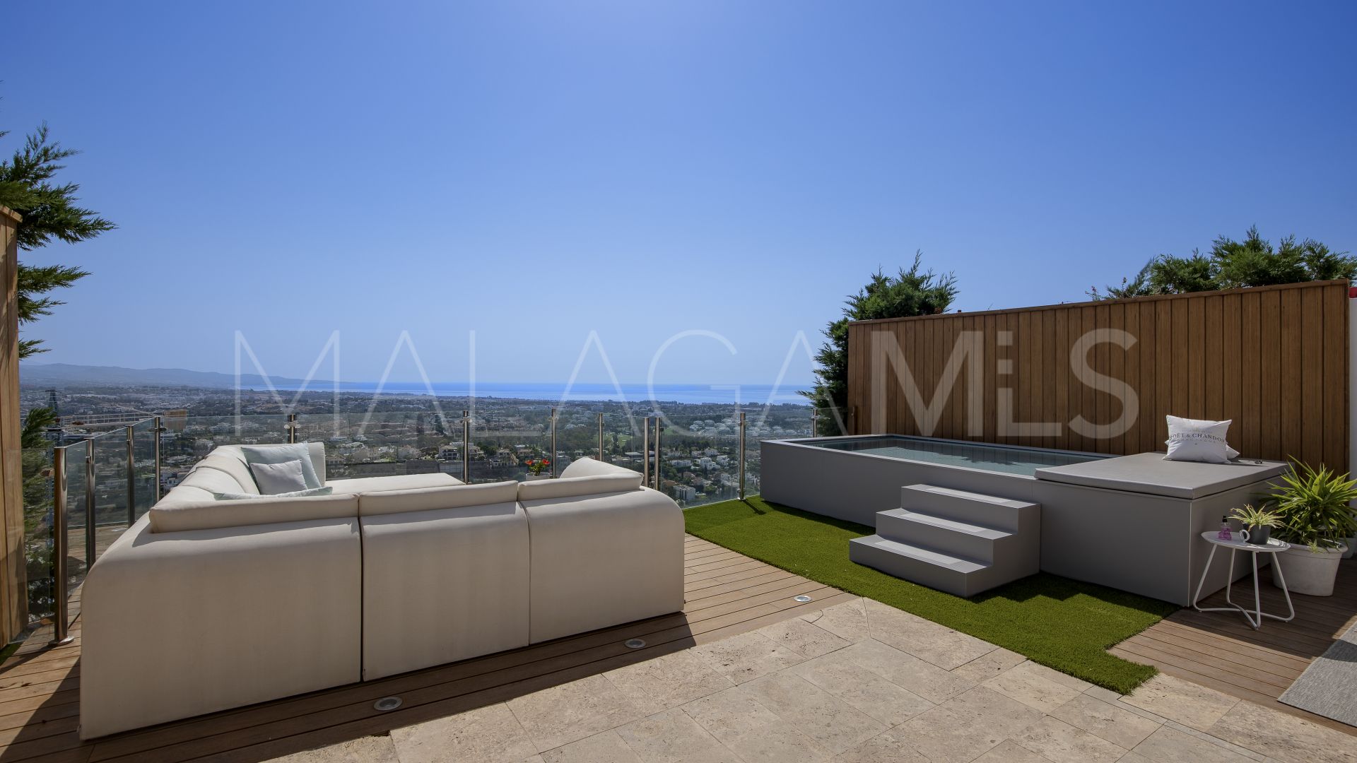 Radhus for sale in Benahavis