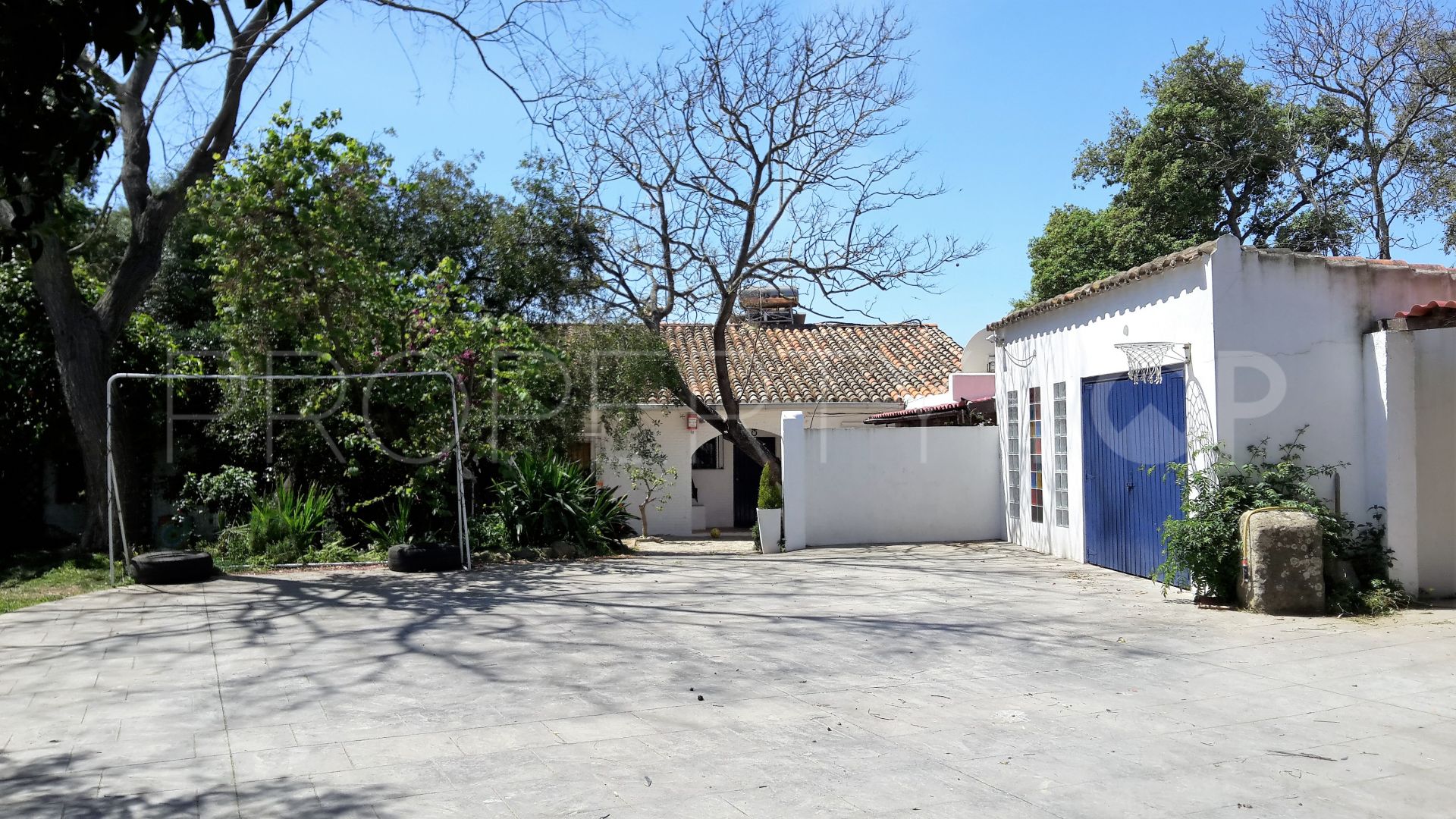 Los Barrios, casa de campo con 5 dormitorios a la venta