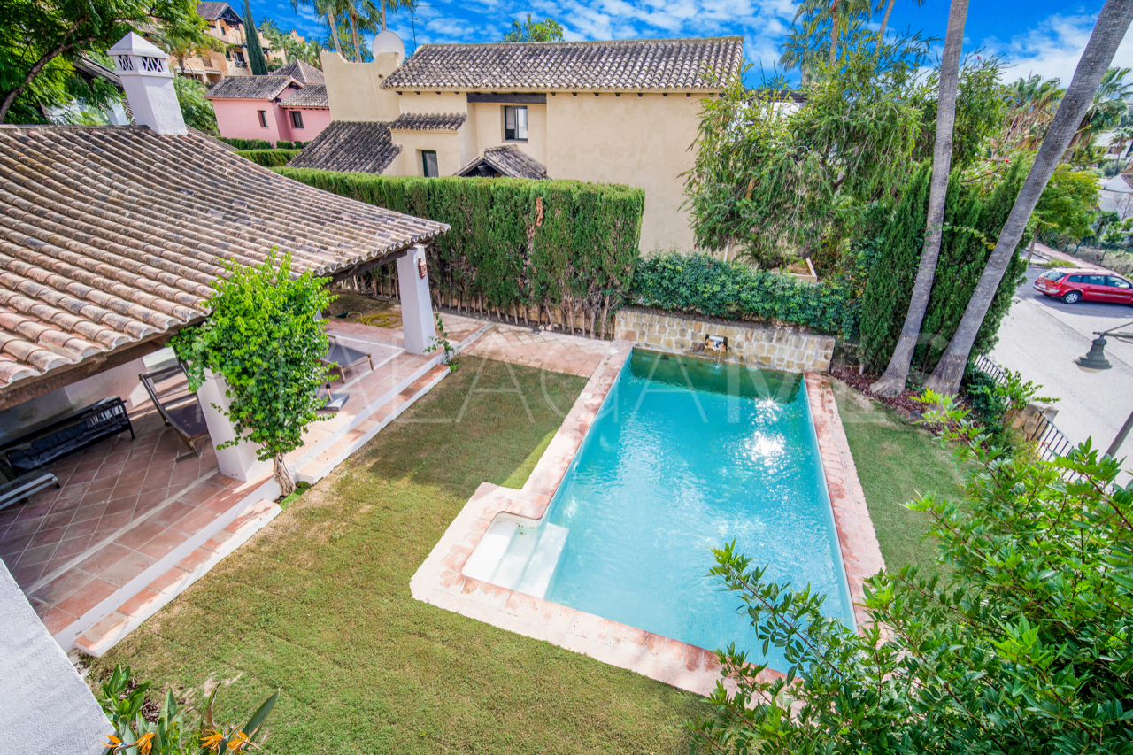 El Campanario, villa for sale with 5 bedrooms