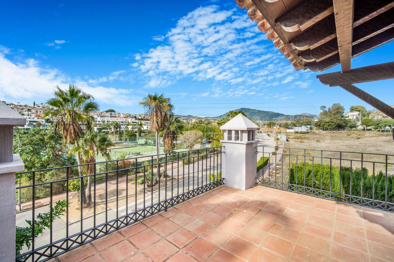 El Campanario, villa for sale with 5 bedrooms