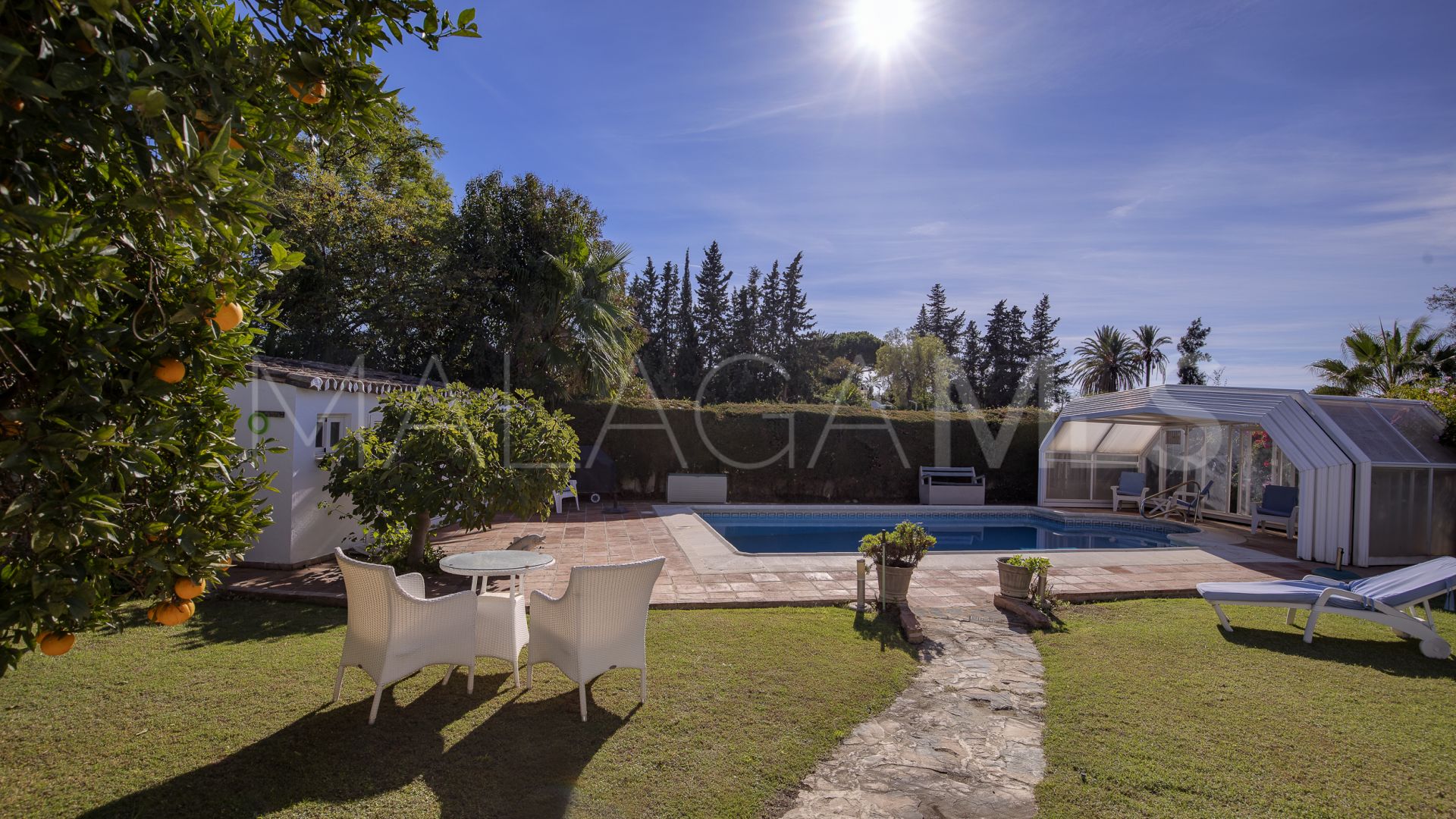 Villa for sale in Guadalmina Alta