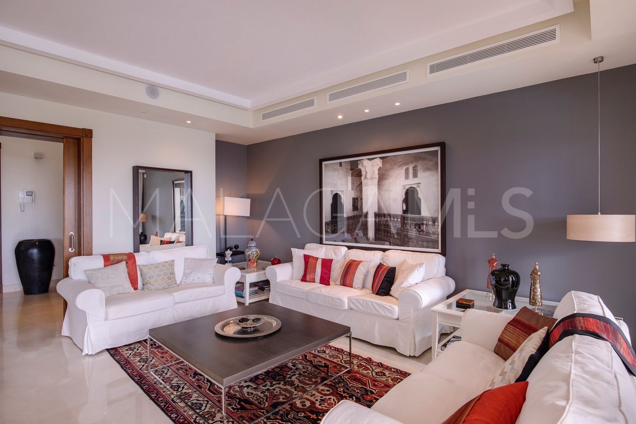 Villa for sale in Benahavis