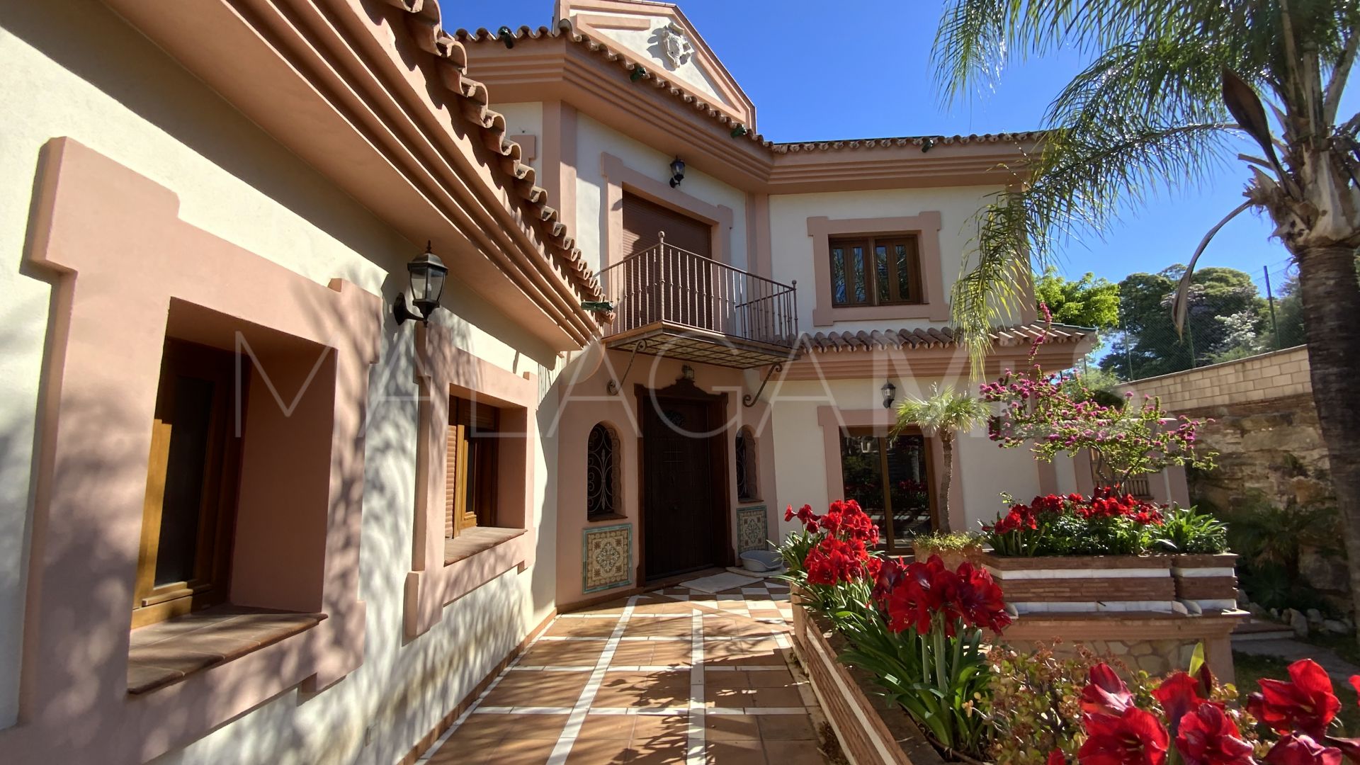 Finca for sale in New Golden Mile