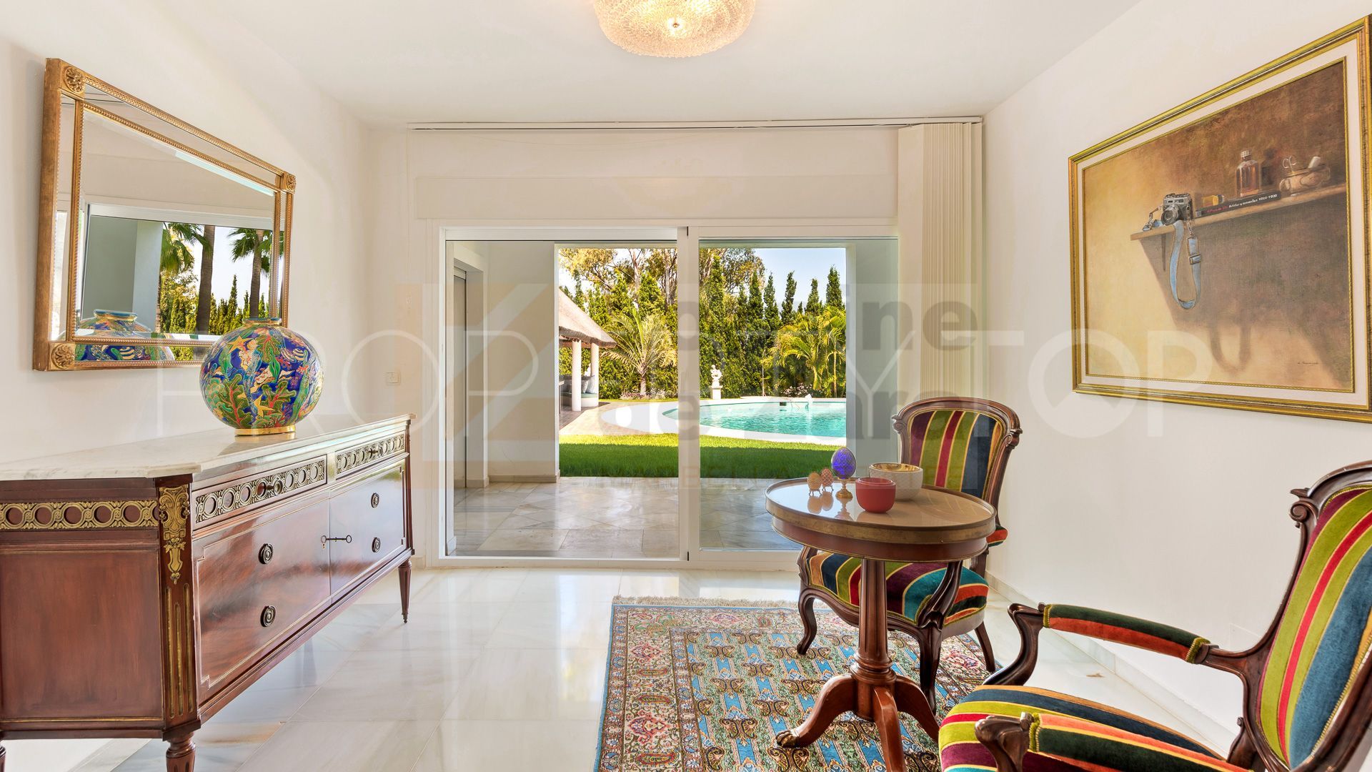 Villa con 6 dormitorios a la venta en Las Lomas del Marbella Club