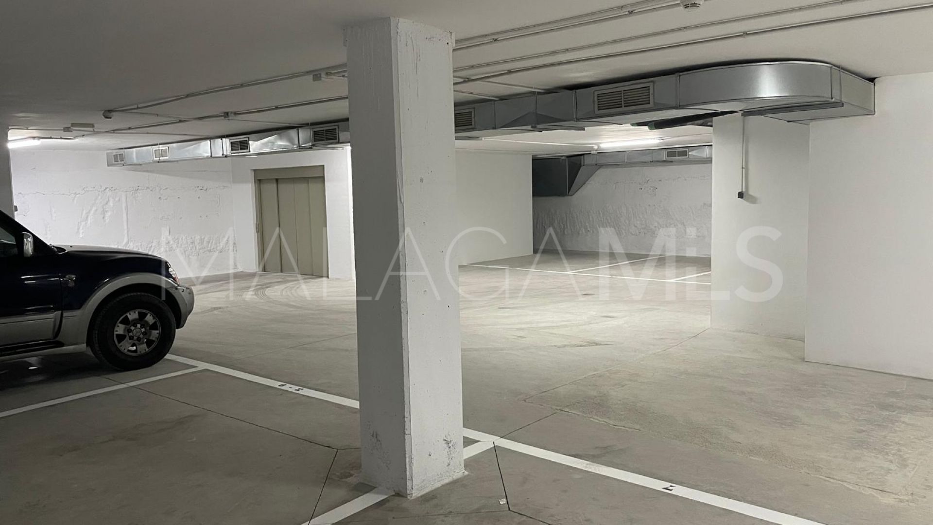Commercial for sale in Malaga