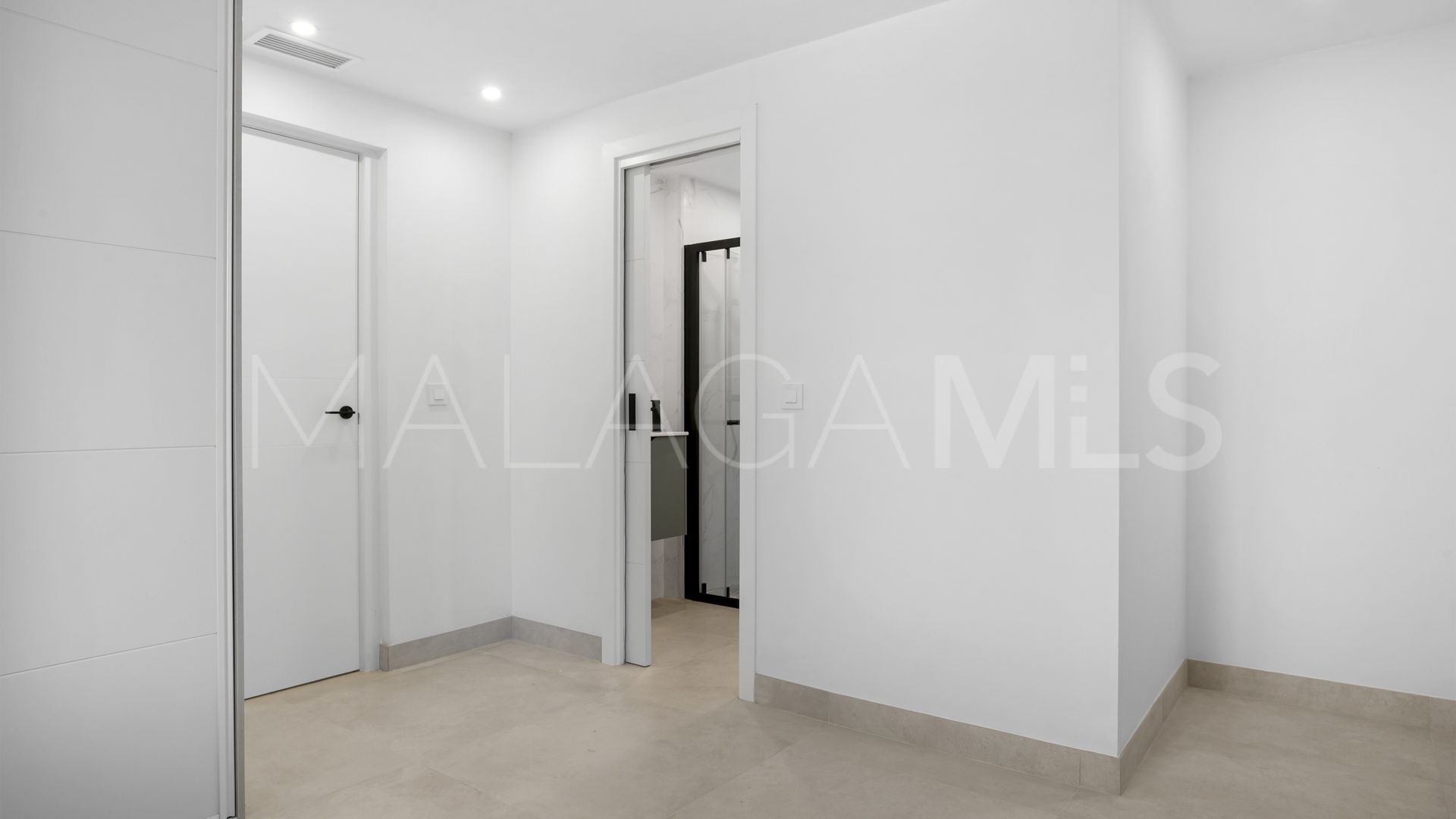 Malambo 3 bedrooms apartment for sale