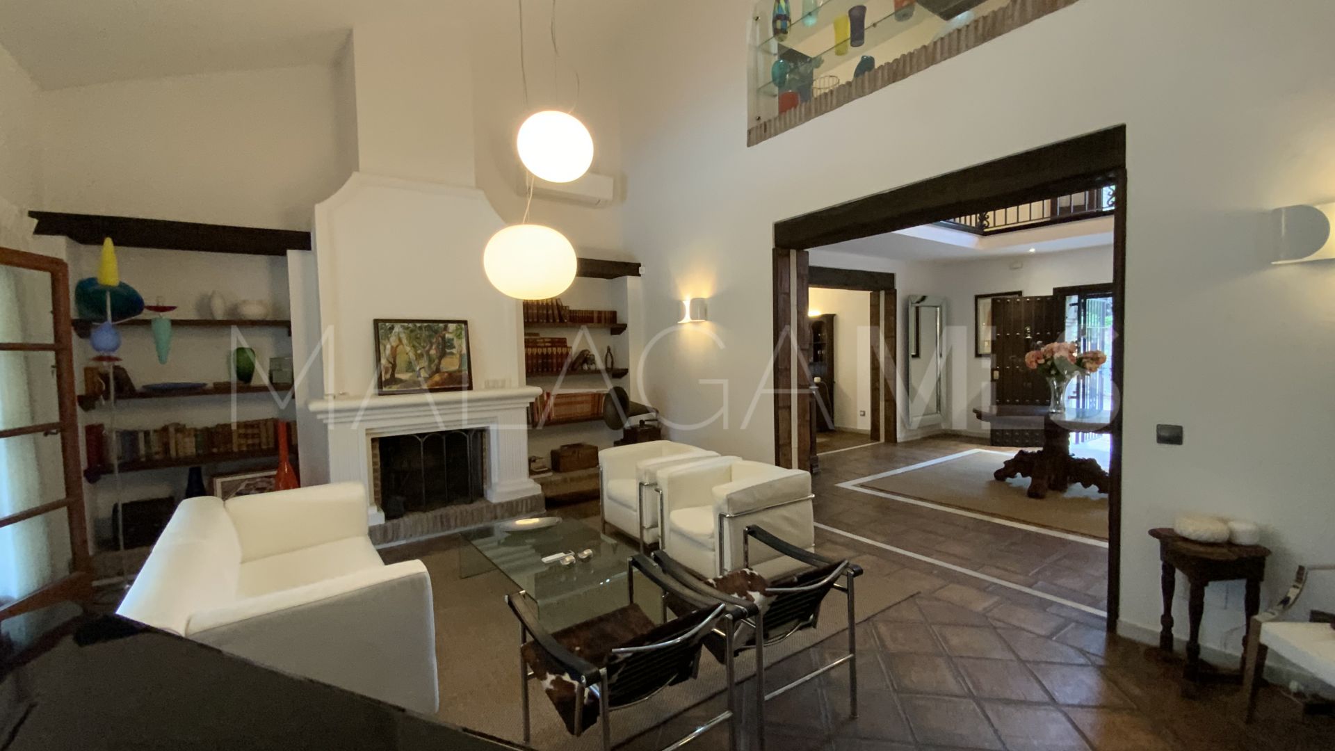 El Paraiso 4 bedrooms villa for sale