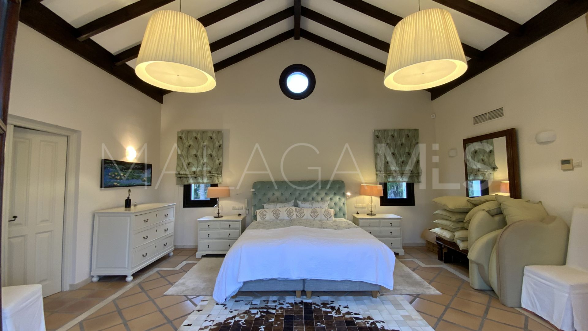 El Paraiso 4 bedrooms villa for sale