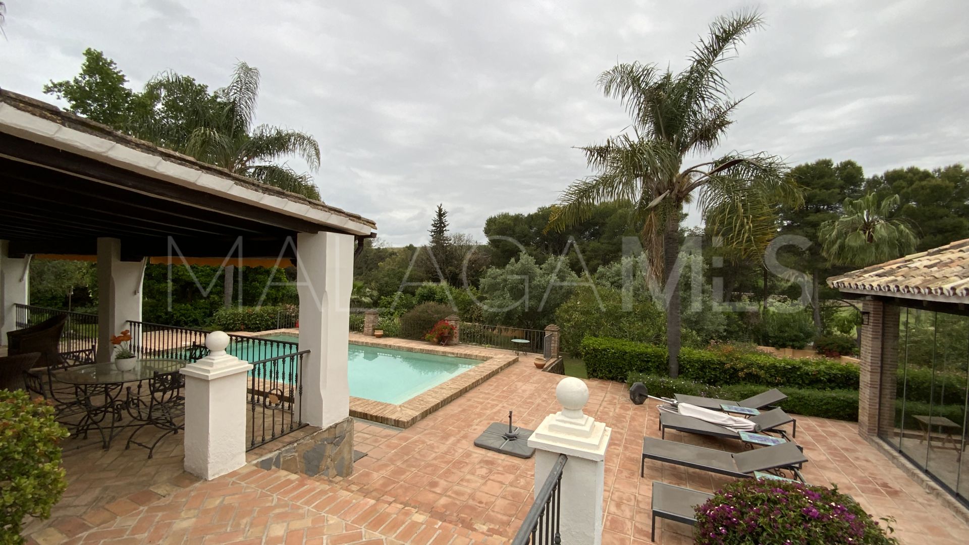 El Paraiso 4 bedrooms villa for sale