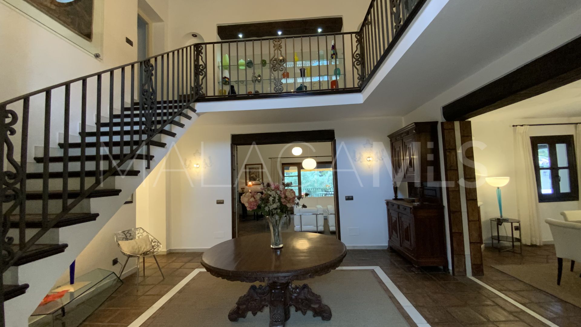 El Paraiso 4 bedrooms villa for sale