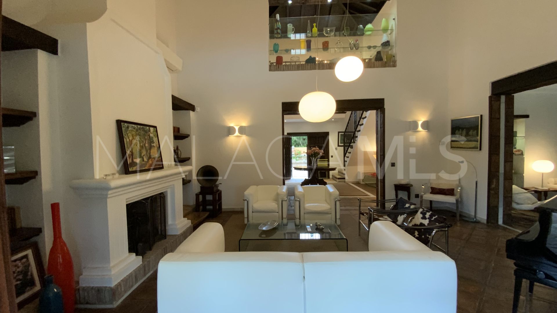 El Paraiso 4 bedrooms villa for sale