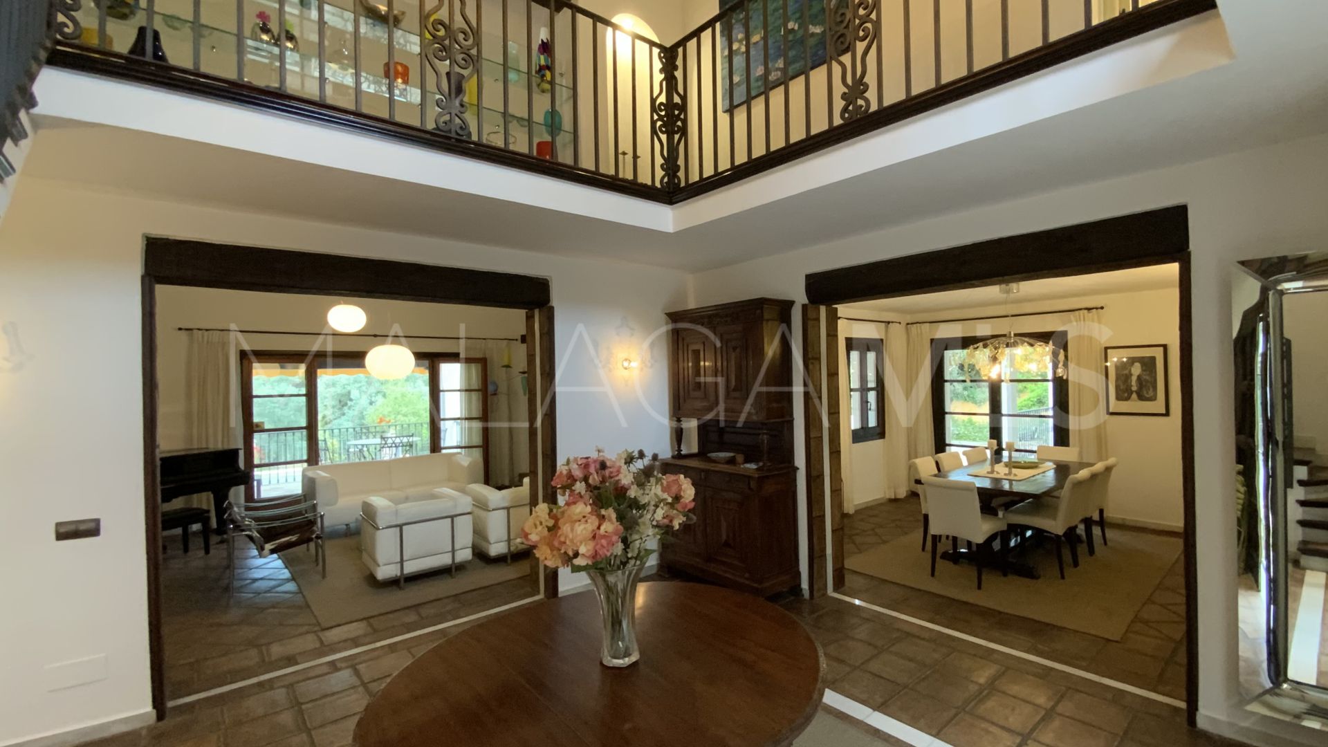 El Paraiso 4 bedrooms villa for sale