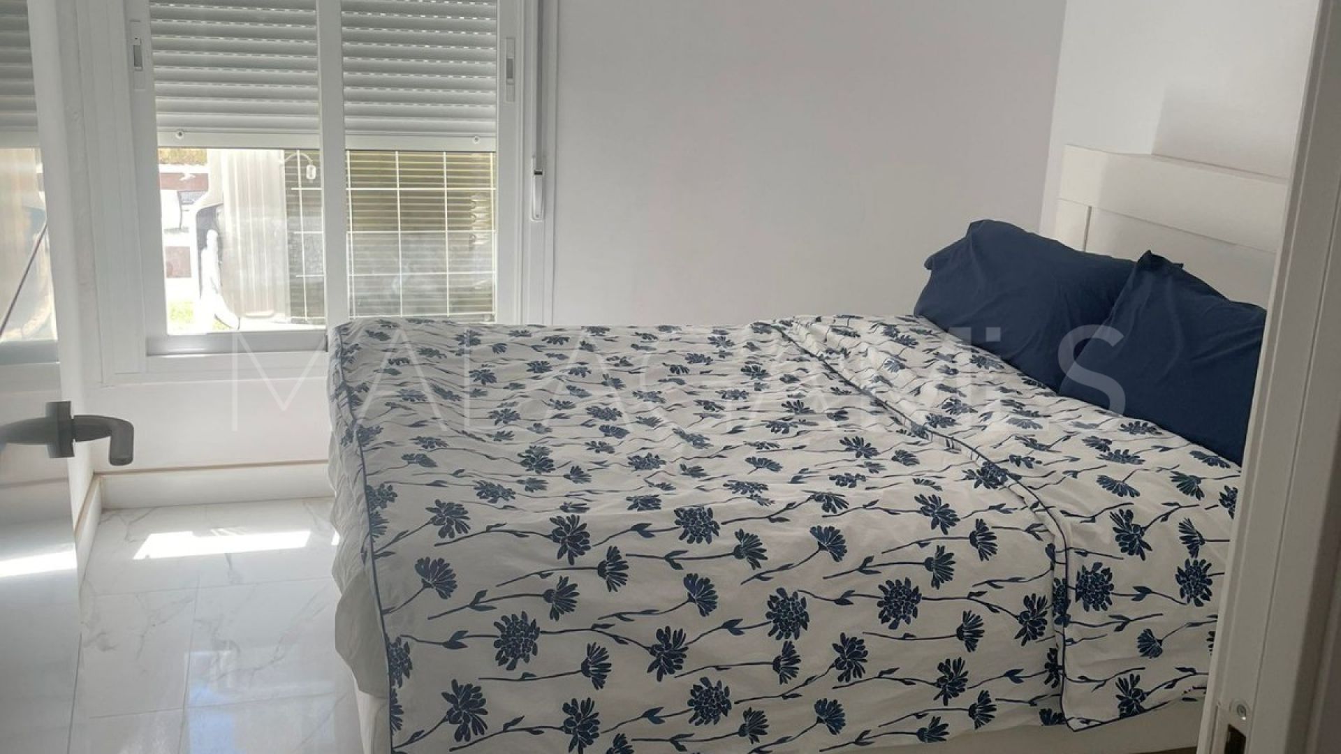 1 bedroom La Campana apartment for sale