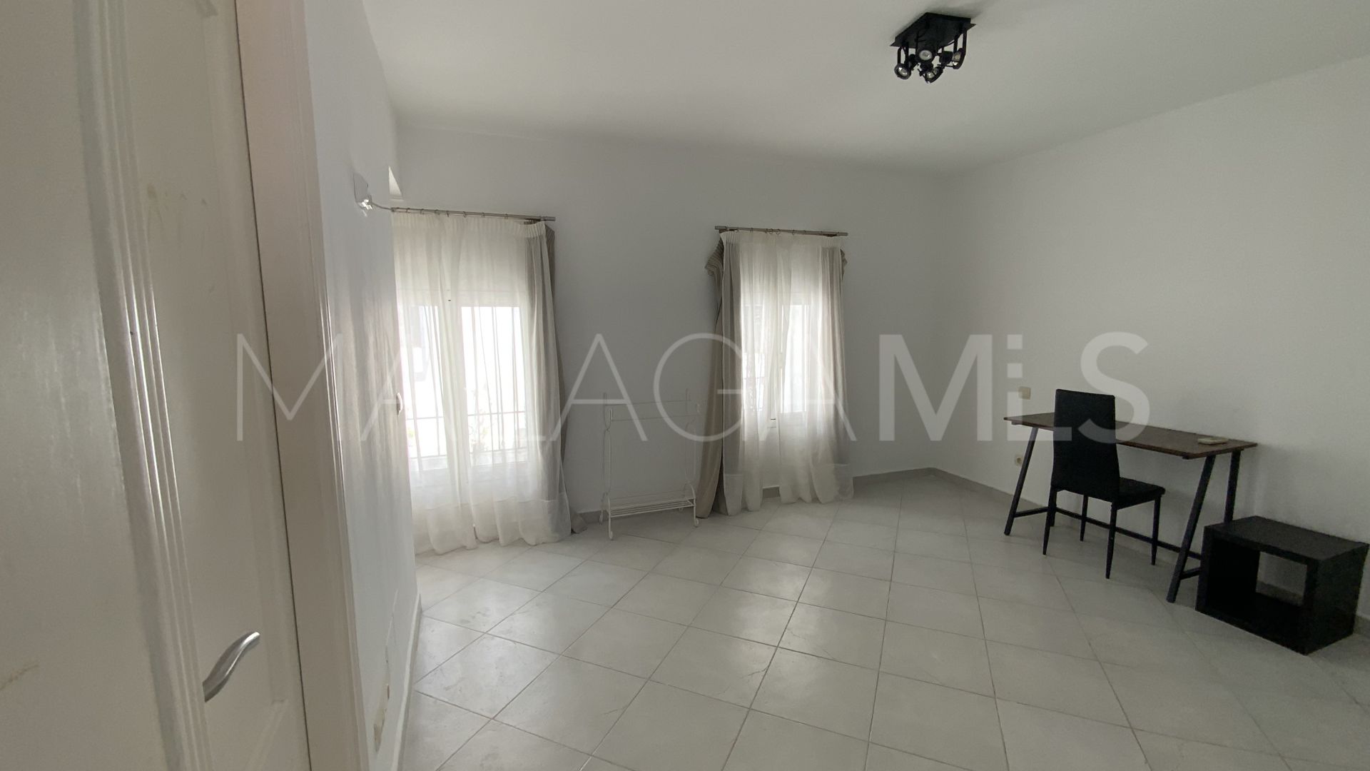 Hus i byn for sale in Casco antiguo