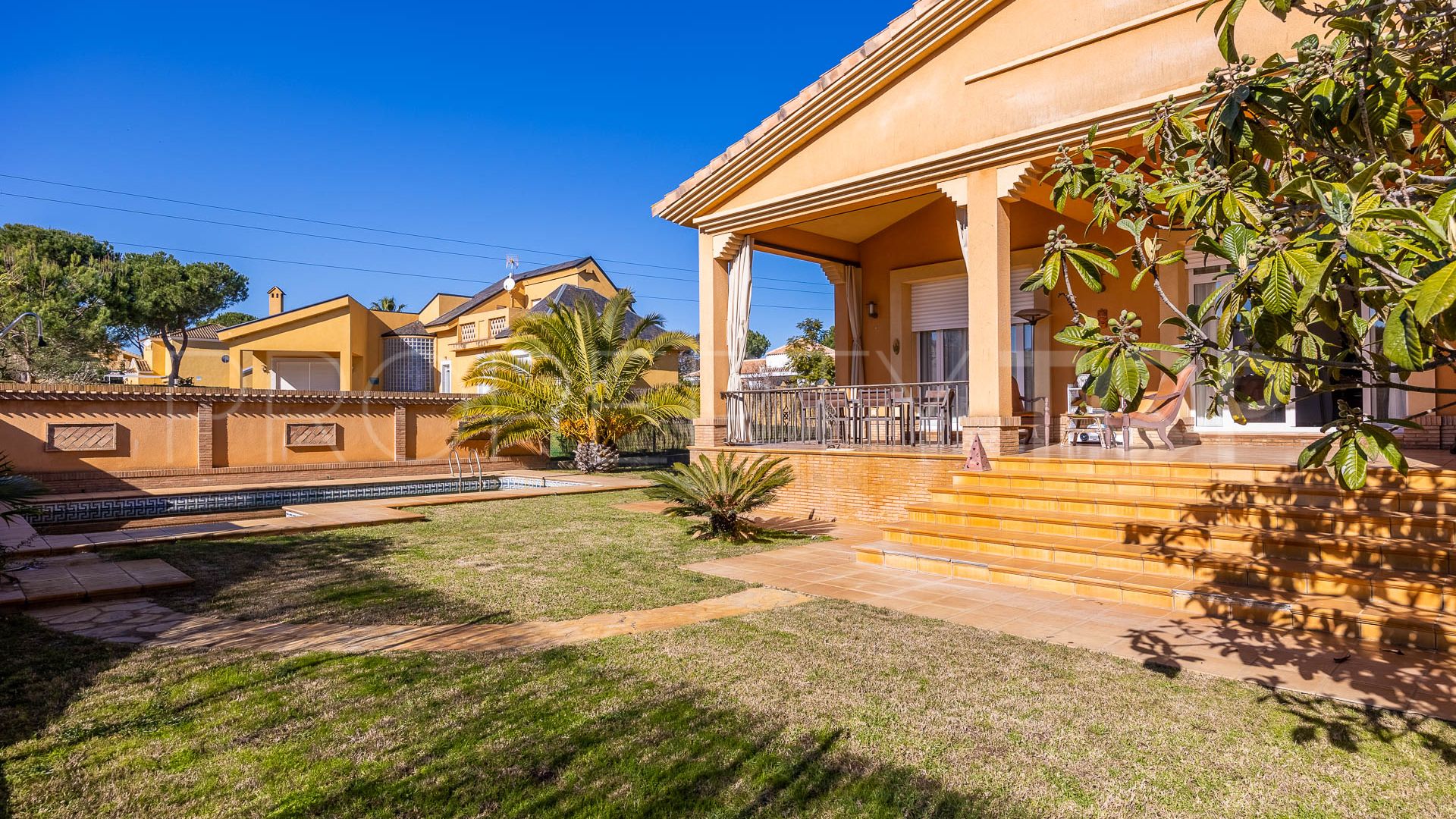 For sale Aljaraque house with 5 bedrooms