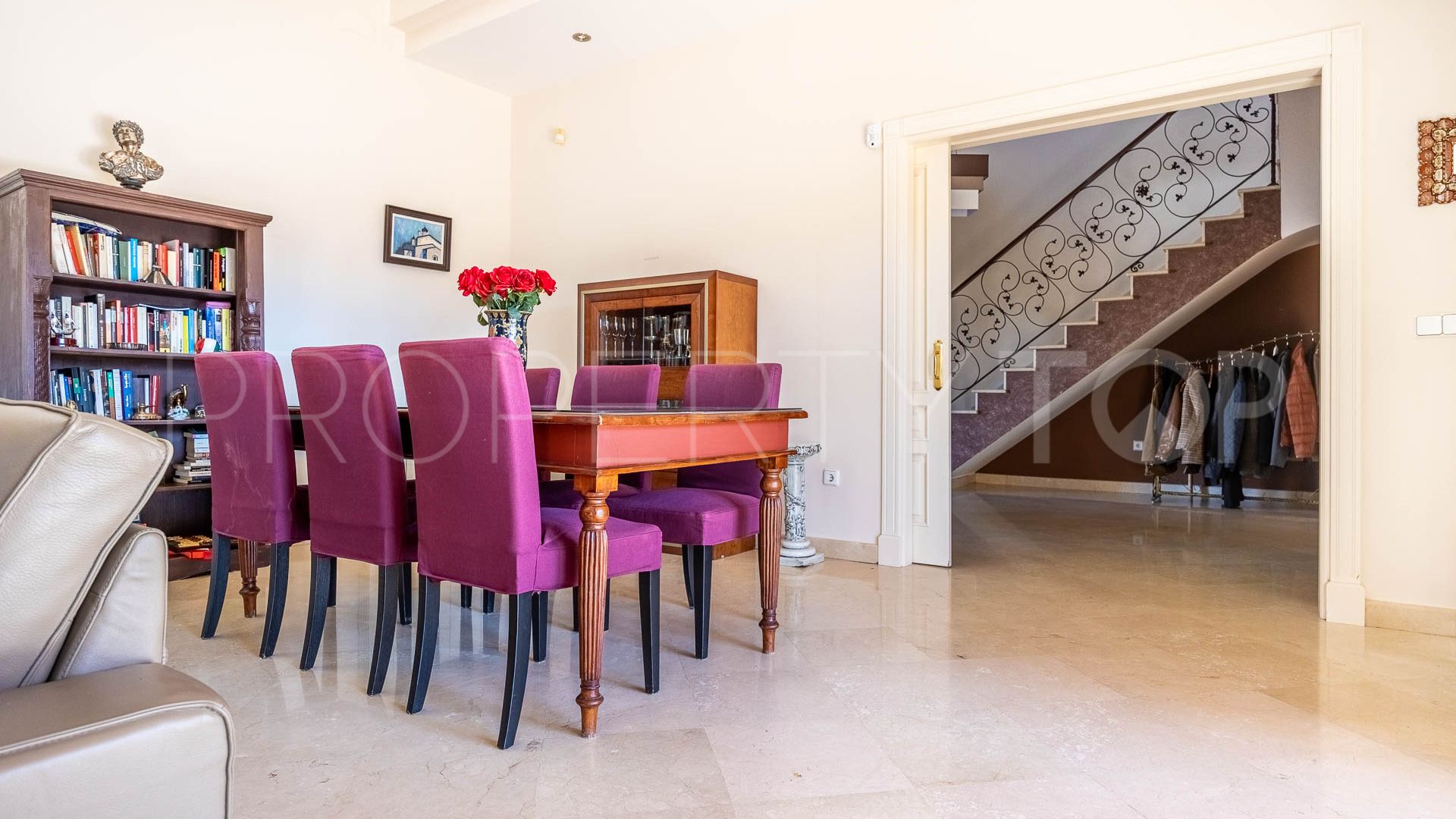 For sale Aljaraque house with 5 bedrooms