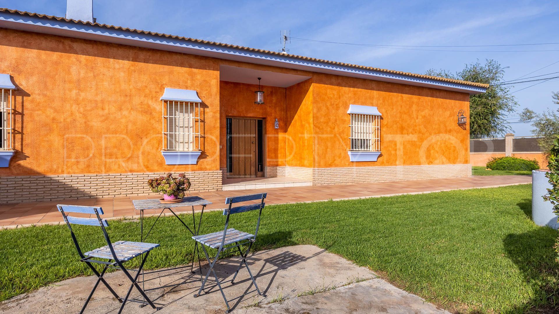 For sale house in Valdezorras - El Gordillo