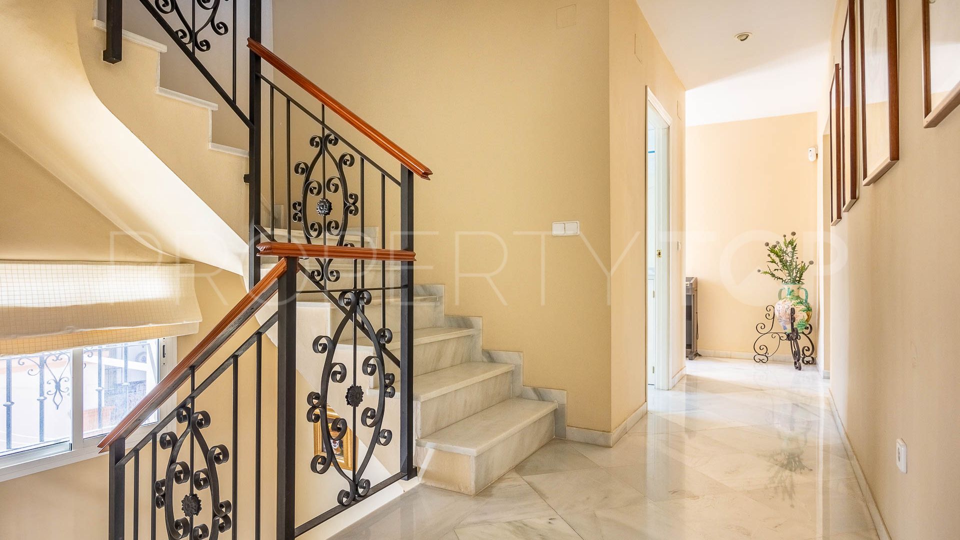 Castilleja de la Cuesta 4 bedrooms house for sale