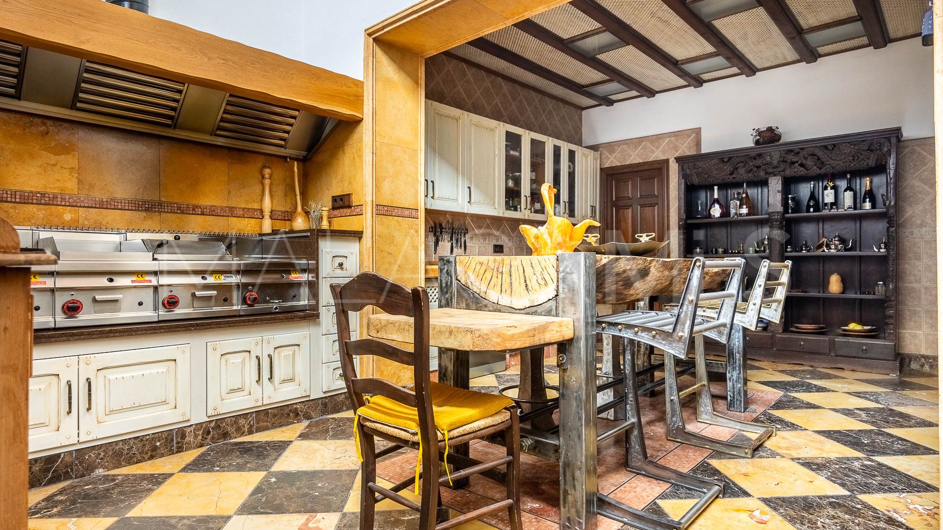 Chalet with 4 bedrooms for sale in Ronda