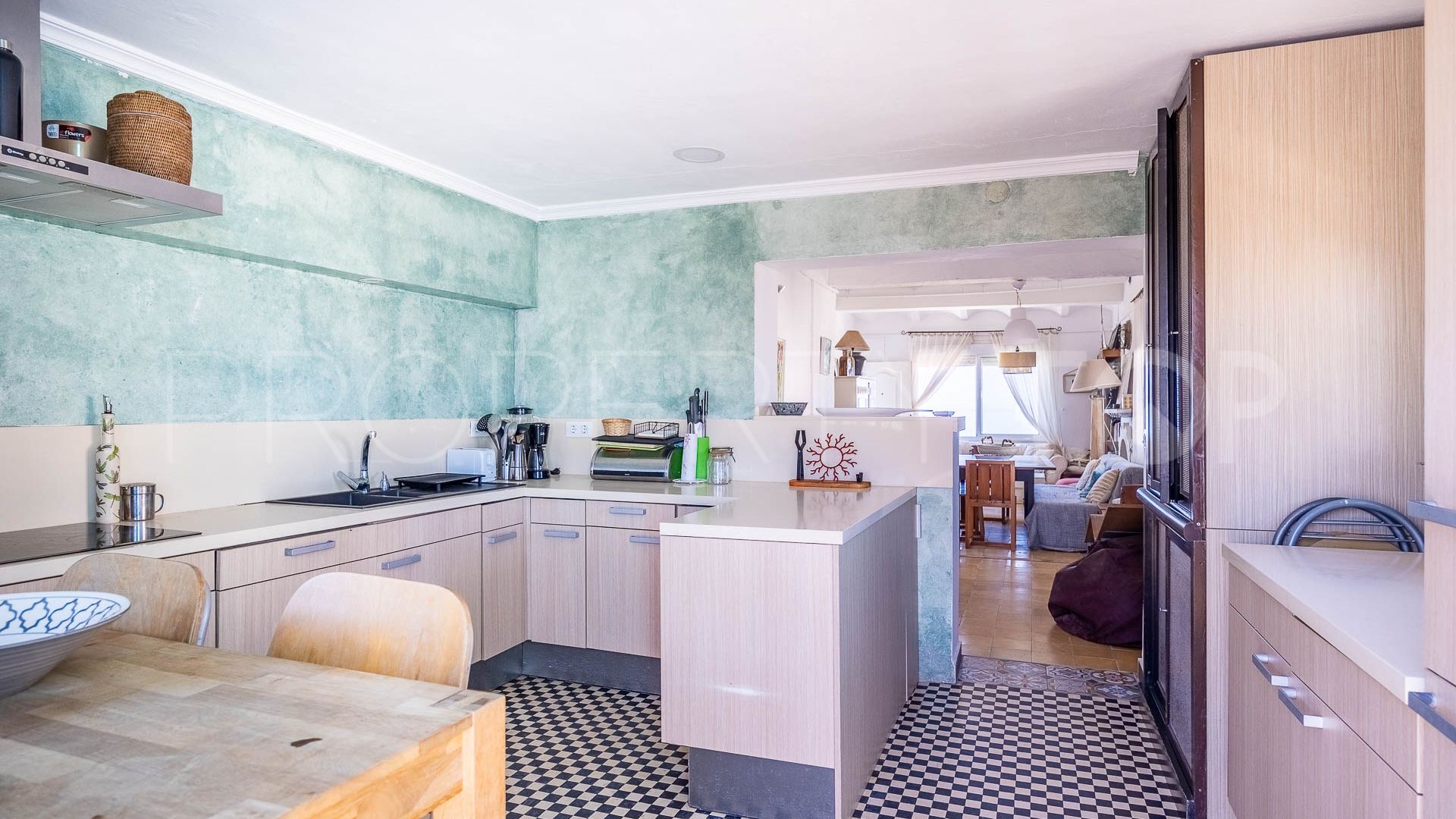 House in La Antilla Islantilla 6BR, 2BA, 254m², 610m² plot, €595k