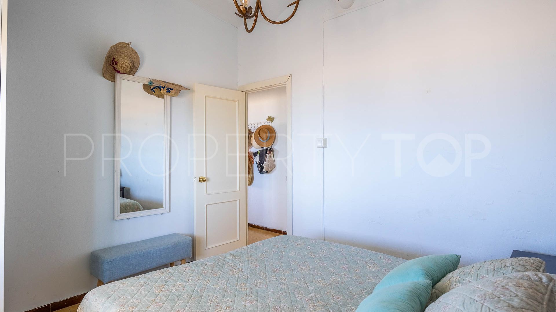 House in La Antilla Islantilla 6BR, 2BA, 254m², 610m² plot, €595k