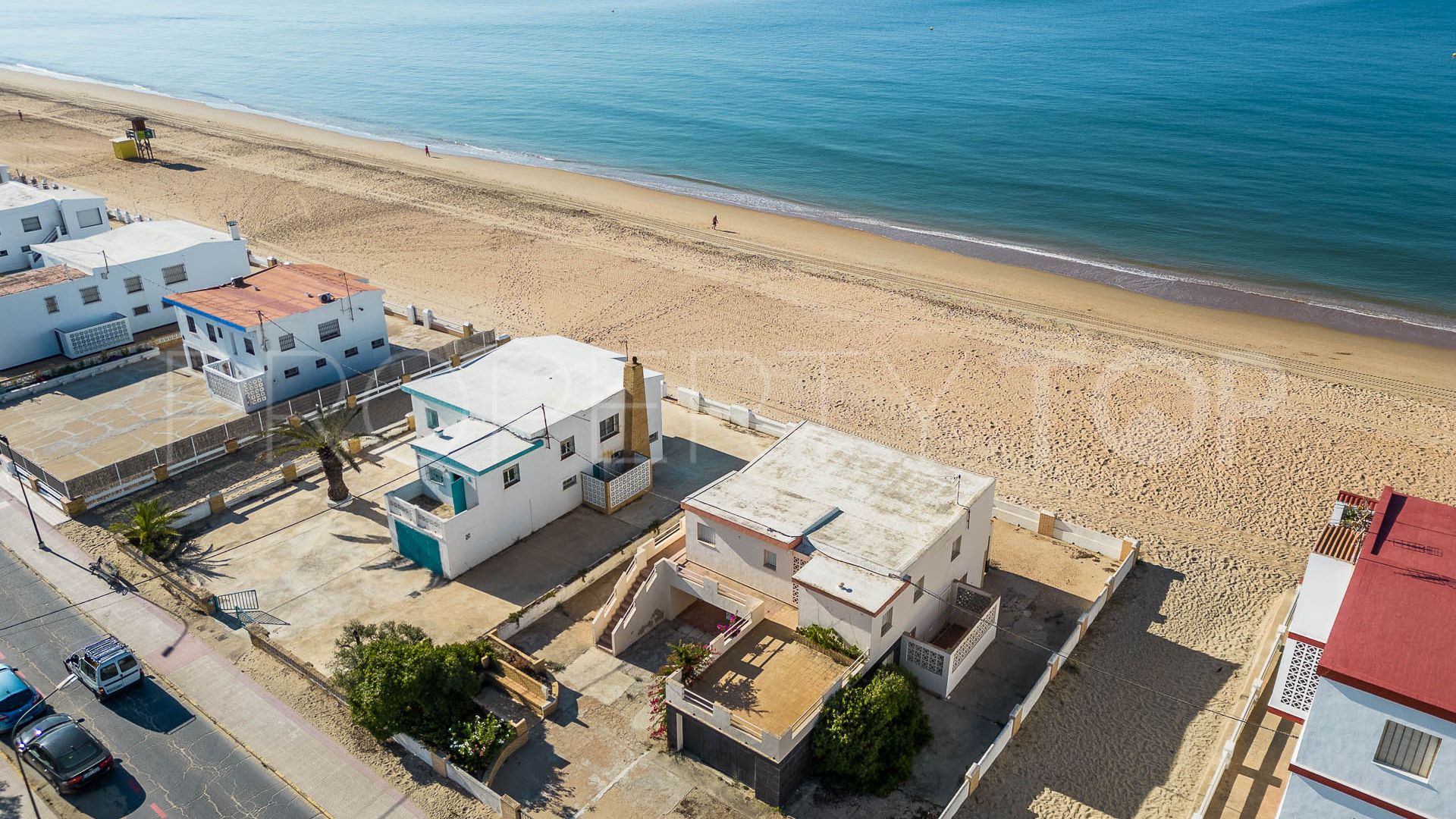 House in La Antilla Islantilla 6BR, 2BA, 254m², 610m² plot, €595k