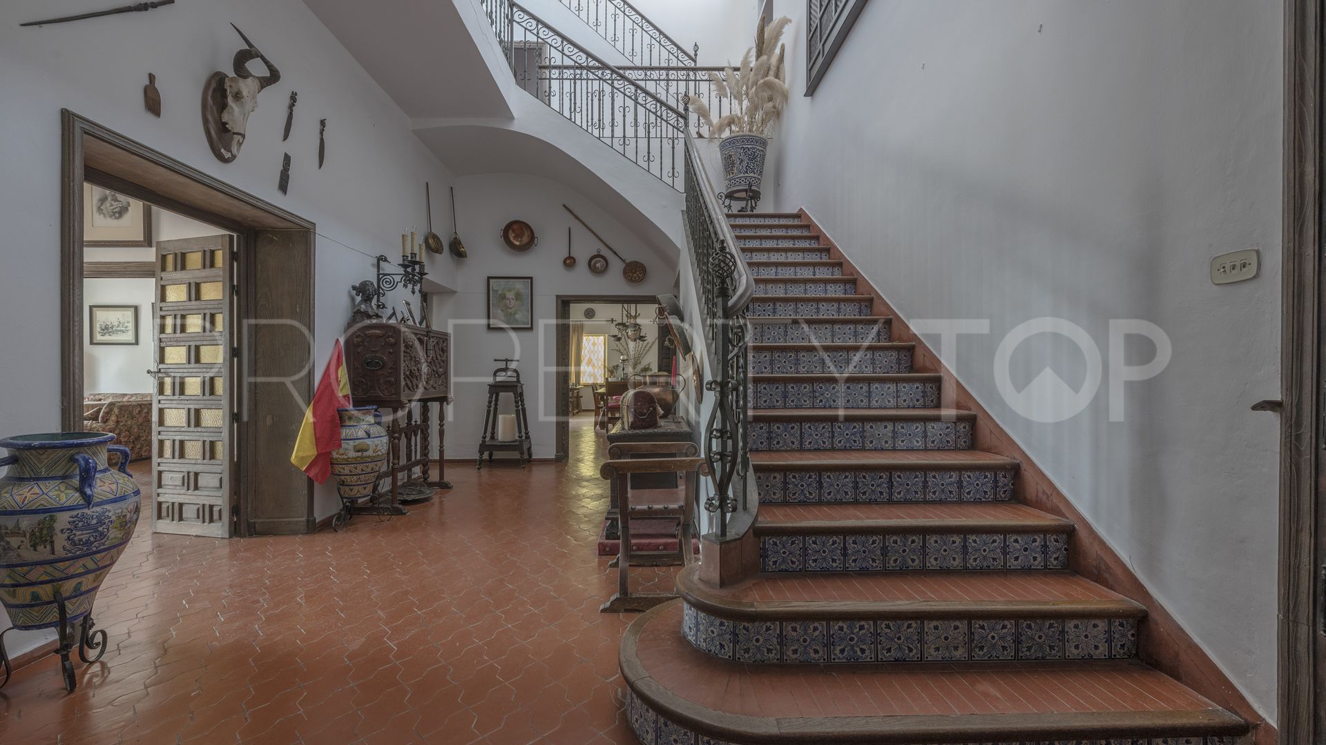 Hinojos estate for sale