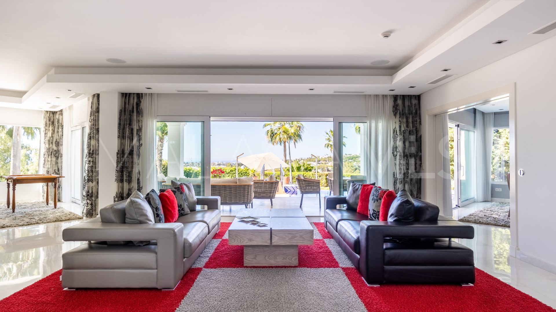 Villa for sale in Benahavis Centro