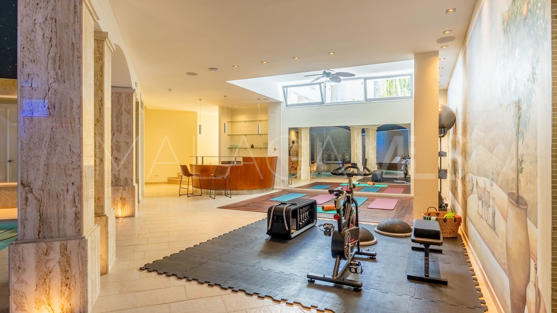 Villa for sale in Benahavis Centro